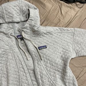 Like New Patagonia XS Quilted Hoodie Zip-Up
